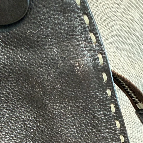 Fendi Black Leather Shoulder Bag - Picture 3 of 14